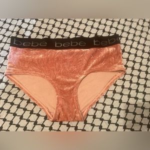 bebe Velvet Hot Pants-Size 1X